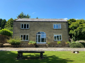 Delightful stone barn, with superb views, Ramsgill, Pateley Bridge